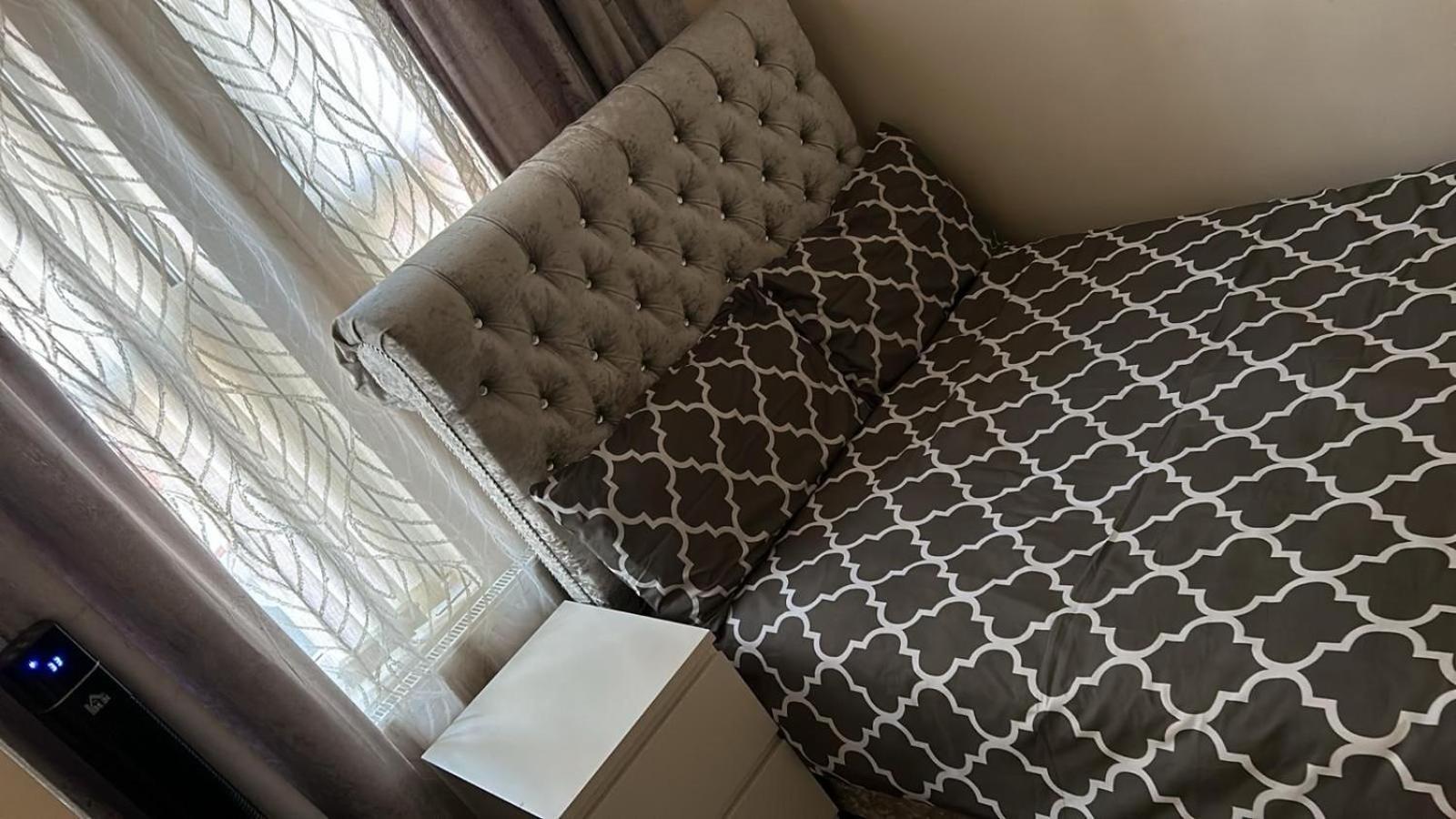 Luxurious 2 Bed Apartment Bedford Eksteriør billede