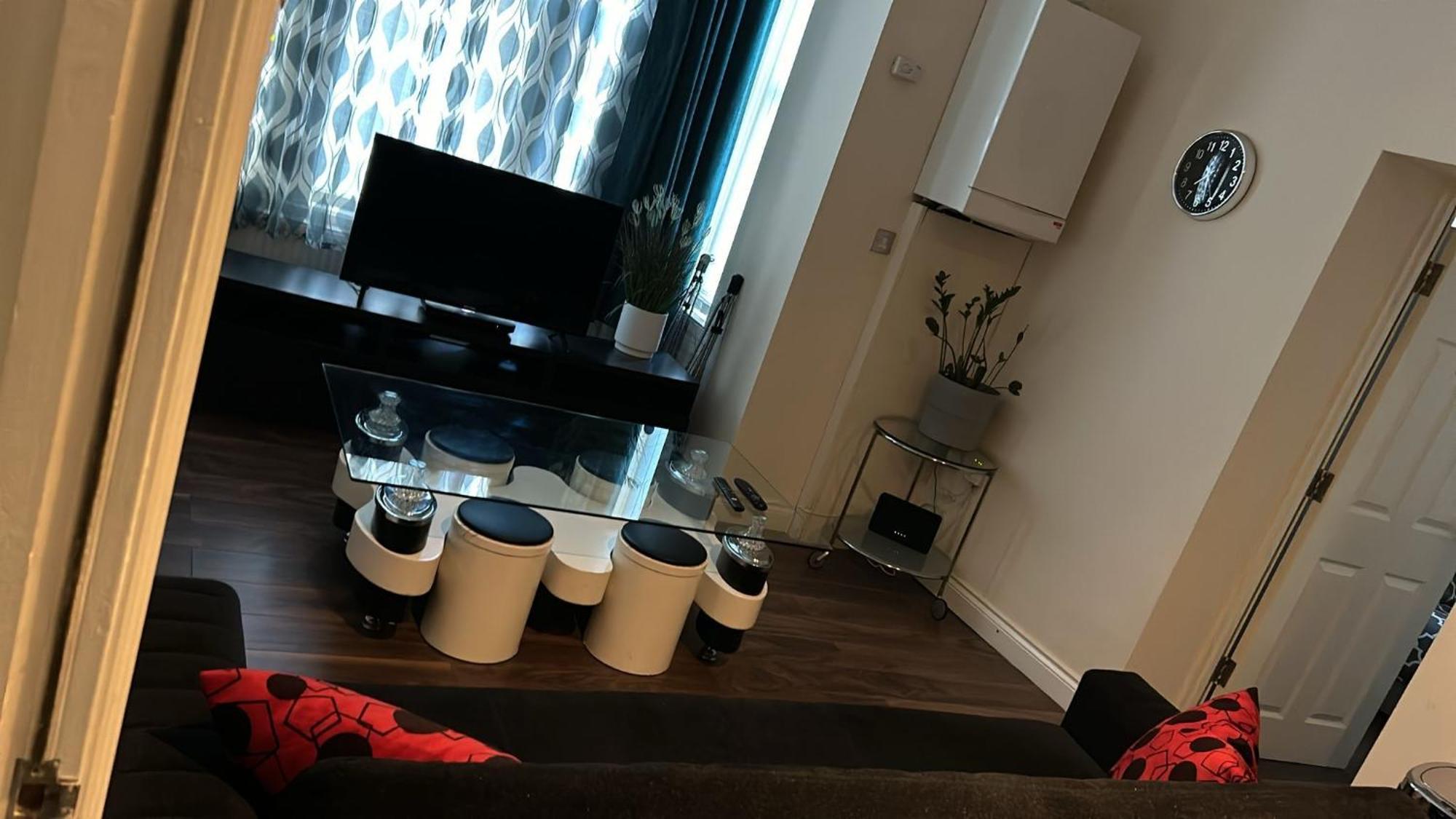 Luxurious 2 Bed Apartment Bedford Eksteriør billede